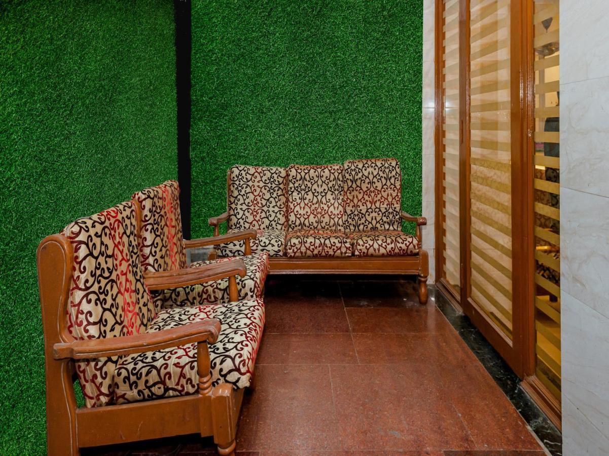 Hotel Kgn Near Cst Railway Station Mumbai And Haj House Mumbai Near Crawford Market Bombaim Exterior foto