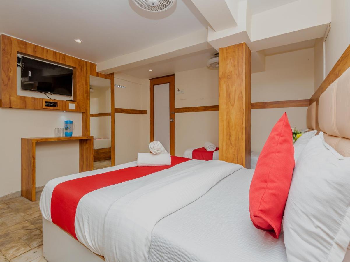 Hotel Kgn Near Cst Railway Station Mumbai And Haj House Mumbai Near Crawford Market Bombaim Exterior foto